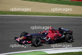 22.04.2006 Imola, Italy,  Vitantonio Liuzzi (ITA), Scuderia Toro Rosso, STR01 - Formula 1 World Championship, Rd 4, San Marino Grand Prix, Saturday Qualifying