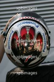 22.04.2006 Imola, Italy,  Jarno Trulli (ITA), Toyota Racing new helmet - Formula 1 World Championship, Rd 4, San Marino Grand Prix, Saturday