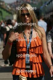 22.04.2006 Imola, Italy,  Girl in the Paddock - Formula 1 World Championship, Rd 4, San Marino Grand Prix, Saturday