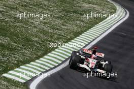 22.04.2006 Imola, Italy,  Rubens Barrichello (BRA), Honda Racing F1 Team, RA106  - Formula 1 World Championship, Rd 4, San Marino Grand Prix, Saturday Qualifying