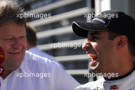 23.04.2006 Imola, Italy,  Norbert Haug (GER), Mercedes, Motorsport chief and Juan-Pablo Montoya (COL), Juan Pablo, McLaren Mercedes - Formula 1 World Championship, Rd 4, San Marino Grand Prix, Sunday