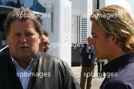 23.04.2006 Imola, Italy,  Norbert Haug (GER), Mercedes, Motorsport chief with Nico Rosberg (GER), WilliamsF1 Team - Formula 1 World Championship, Rd 4, San Marino Grand Prix, Sunday