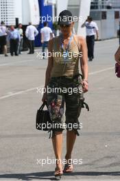 23.04.2006 Imola, Italy,  A girl in tha paddock - Formula 1 World Championship, Rd 4, San Marino Grand Prix, Sunday