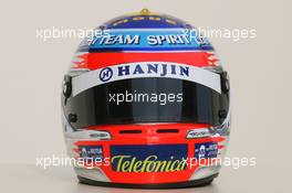 20.04.2006 Imola, Italy,  Giancarlo Fisichella (ITA), Renault F1 Team new helmet - Formula 1 World Championship, Rd 4, San Marino Grand Prix, Thursday