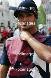 20.04.2006 Imola, Italy,  Vitantonio Liuzzi (ITA), Scuderia Toro Rosso - Formula 1 World Championship, Rd 4, San Marino Grand Prix, Thursday