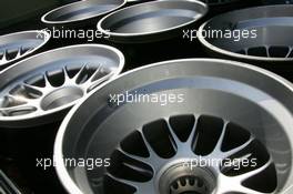 20.04.2006 Imola, Italy,  Wheel rims - Formula 1 World Championship, Rd 4, San Marino Grand Prix, Thursday