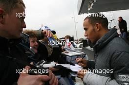 04.11.2006 Stuttgart, Germany,   Lewis Hamilton (GBR), Mclaren Mercedes, Fans - Stars & Cars-Tag 2006, around of the new Mercedes-Benz Museum and the new Mercedes-Benz Center at Stuttgart-Untertürkheim