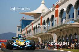 25.08.2006 Istanbul, Turkey,  Giancarlo Fisichella (ITA), Renault F1 Team, R26 - Formula 1 World Championship, Rd 14, Turkish Grand Prix, Friday Practice