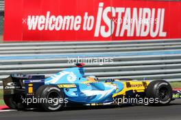 25.08.2006 Istanbul, Turkey,  Fernando Alonso (ESP), Renault F1 Team - Formula 1 World Championship, Rd 14, Turkish Grand Prix, Friday Practice