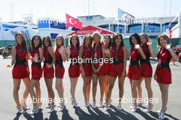 25.08.2006 Istanbul, Turkey,  Girls in the paddock - Formula 1 World Championship, Rd 14, Turkish Grand Prix, Friday