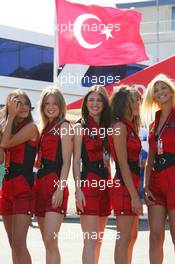 25.08.2006 Istanbul, Turkey,  Girls in the paddock - Formula 1 World Championship, Rd 14, Turkish Grand Prix, Friday