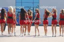 25.08.2006 Istanbul, Turkey,  Girls in the paddock - Formula 1 World Championship, Rd 14, Turkish Grand Prix, Friday