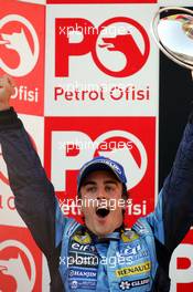 27.08.2006 Istanbul, Turkey,  Fernando Alonso (ESP), Renault F1 Team - Formula 1 World Championship, Rd 14, Turkish Grand Prix, Sunday Podium