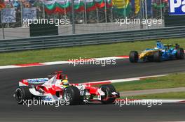 27.08.2006 Istanbul, Turkey,  Crash damaged car of Ralf Schumacher (GER), Toyota Racing, TF106 - Formula 1 World Championship, Rd 14, Turkish Grand Prix, Sunday Race