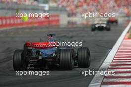 27.08.2006 Istanbul, Turkey,  Pedro de la Rosa (ESP), McLaren Mercedes, MP4-21 - Formula 1 World Championship, Rd 14, Turkish Grand Prix, Sunday Race