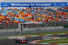 26.08.2006 Istanbul, Turkey,  Pedro de la Rosa (ESP), McLaren Mercedes, MP4-21 - Formula 1 World Championship, Rd 14, Turkish Grand Prix, Saturday Qualifying