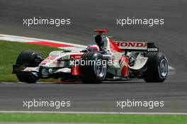 26.08.2006 Istanbul, Turkey,  Rubens Barrichello (BRA), Honda Racing F1 Team, RA106  - Formula 1 World Championship, Rd 14, Turkish Grand Prix, Saturday Qualifying