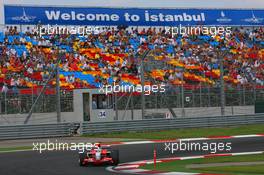 26.08.2006 Istanbul, Turkey,  Tiago Monteiro (POR), Midland MF1 Racing, Toyota M16 - Formula 1 World Championship, Rd 14, Turkish Grand Prix, Saturday Qualifying