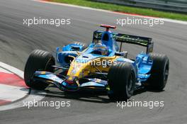 26.08.2006 Istanbul, Turkey,  Fernando Alonso (ESP), Renault F1 Team, R26 - Formula 1 World Championship, Rd 14, Turkish Grand Prix, Saturday Qualifying