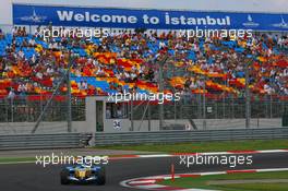 26.08.2006 Istanbul, Turkey,  Giancarlo Fisichella (ITA), Renault F1 Team, R26 - Formula 1 World Championship, Rd 14, Turkish Grand Prix, Saturday Qualifying