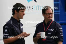 26.08.2006 Istanbul, Turkey,  Mark Webber (AUS), Williams F1 Team, with Frank Durney (GBR) Williams F1 Team, Senior Engineer - Formula 1 World Championship, Rd 14, Turkish Grand Prix, Saturday