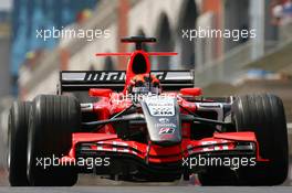 26.08.2006 Istanbul, Turkey,  Christijan Albers (NED), Midland MF1 Racing, Toyota M16 - Formula 1 World Championship, Rd 14, Turkish Grand Prix, Saturday Qualifying