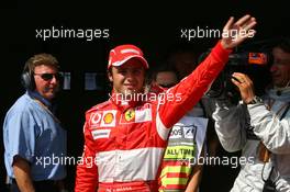 26.08.2006 Istanbul, Turkey,  Felipe Massa (BRA), Scuderia Ferrari gets pole position - Formula 1 World Championship, Rd 14, Turkish Grand Prix, Saturday Qualifying