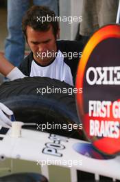 26.08.2006 Istanbul, Turkey,  Russell Batchelor (GBR), xpb.cc limited chief Photograhper, in the Pit Stop for Real, challenge - Formula 1 World Championship, Rd 14, Turkish Grand Prix, Saturday