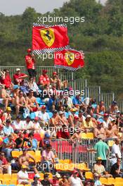 26.08.2006 Istanbul, Turkey,  Fans at the circuit - Formula 1 World Championship, Rd 14, Turkish Grand Prix, Saturday Qualifying