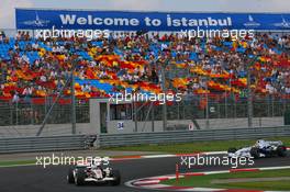 26.08.2006 Istanbul, Turkey,  Jenson Button (GBR), Honda Racing F1 Team, RA106 - Formula 1 World Championship, Rd 14, Turkish Grand Prix, Saturday Qualifying