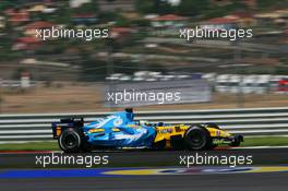 26.08.2006 Istanbul, Turkey,  Giancarlo Fisichella (ITA), Renault F1 Team, R26 - Formula 1 World Championship, Rd 14, Turkish Grand Prix, Saturday Practice