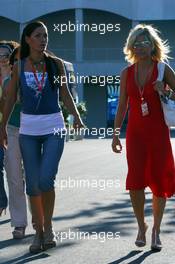 24.08.2006 Istanbul, Turkey,  Girls in the paddock - Formula 1 World Championship, Rd 14, Turkish Grand Prix, Thursday