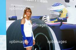 23.08.2006 Istanbul, Turkey,  Intel Girls wave during an event of the BMW Sauber F1 Team in downtown Istanbul - Formula 1 World Championship, Rd 14, Turkish Grand Prix, Wednesday