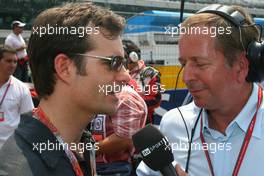 02.07.2006 Indianapolis, USA,  Martin Brundle (GBR) Interviews Jeff Gordon of NASCAR - Formula 1 World Championship, Rd 10, United States Grand Prix, Sunday Pre-Race Grid