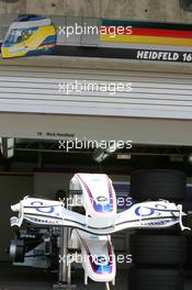 29.06.2006 Indianapolis, USA,  Garage of Nick Heidfeld (GER), BMW Sauber F1 Team - Formula 1 World Championship, Rd 10, United States Grand Prix, Thursday
