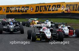 02.09.2006 Zandvoort, The Netherlands,  Kazuki Nakajima (JPN), Manor Motorsport, Dallara F305 Mercedes leading the pack. - F3 Euro Series 2006 at Zandvoort, The Netherlands