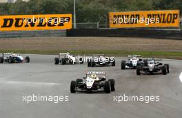 03.09.2006 Zandvoort, The Netherlands,  Esteban Guerrieri (ARG), Manor Motorsport, Dallara F305 Mercedes leading the pack through the Vodafone curve. - F3 Euro Series 2006 at Zandvoort, The Netherlands