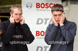 14.10.2006 Le Mans, France,  (left) Charlie Kimball (USA), Signature-Plus, Dallara F306 Mercedes and (right) Paul di Resta (GBR), ASM Formula 3, Dallara F305 Mercedes closing their ears for the noise of the DTMM cars leaving the pitlane for their session. - F3 Euro Series 2006 at Le Mans Bugatti Circuit, France