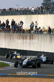 15.10.2006 Le Mans, France,  Giedo van der Garde (NED), ASM Formula 3, Dallara F305 Mercedes, leads Kamui Kobayashi (JPN), ASM Formula 3, Dallara F305 Mercedes and Sébastien Buemi (SUI), ASL Mücke Motorsport, Dallara F305 / Mercedes - F3 Euro Series 2006 at Le Mans Bugatti Circuit, France