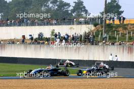 15.10.2006 Le Mans, France,  Paul di Resta (GBR), ASM Formula 3, Dallara F305 Mercedes, leads Sebastian Vettel (GER), ASM Formula 3, Dallara F305 Mercedes - F3 Euro Series 2006 at Le Mans Bugatti Circuit, France