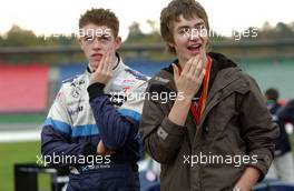 27.10.2006 Hockenheim, Germany,  (left) Paul di Resta (GBR), ASM Formula 3, Dallara F305 Mercedes has a fair chance of winning the 2006 Euro Series Formula3. For some extra support he took his younger brother (right) along. - F3 Euro Series 2006 at Hockenheimring