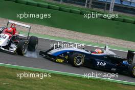 28.10.2006 Hockenheim, Germany,  Kamui Kobayashi (JPN), ASM Formula 3, Dallara F305 Mercedes, tries an impossible overtaking manouvre and send Filip Salaquarda (CZE), Team I.S.R., Dallara F306 Opel into the gravel - F3 Euro Series 2006 at Hockenheimring