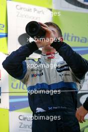 06.08.2006 Zandvoort, The Netherlands,  Podium, Paul Di Resta (GBR), ASM F3, Dallara F305 Mercedes (1st), drinking from the champaign - Masters of Formula 3 at Circuit Park Zandvoort