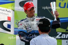 06.08.2006 Zandvoort, The Netherlands,  Giedo van der Garde (NED), ASM F3, Dallara F305 Mercedes, receives the trophy for fastest race lap - Masters of Formula 3 at Circuit Park Zandvoort