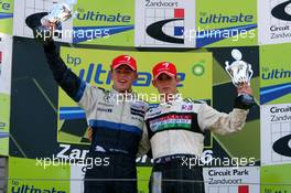 06.08.2006 Zandvoort, The Netherlands,  Podium, Paul Di Resta (GBR), ASM F3, Dallara F305 Mercedes and Oliver Jarvis (GBR), Carlin Motorsport, Dallara F305 Honda, winners of the Nations Cup - Masters of Formula 3 at Circuit Park Zandvoort