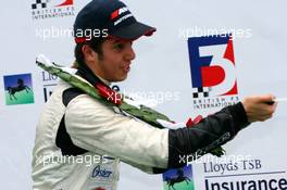 17.04.2006 Little Budworth, England,  Monday, Rodolfo Gonzalez (VEN), T-Sport Dallara Mugen - British F3 Championship 2006 at Oulton Park, England