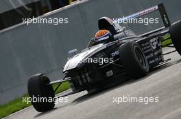25.11.2006 Valencia, Spain, Saturday, Heats 1-4, Christian Engelhart (GER), ASL-Team Mücke-Motorsport, with Nose missing - DELL Formula BMW World Final 2006, 23th - 26th November, Circuit de la Comunitat Valenciana Ricardo Tormo - For further information please register at www.formulabmwworldfinal-images.com - This image is free for editorial use only. Please use for Copyright/Credit: c BMW AG