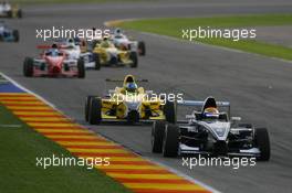 25.11.2006 Valencia, Spain, Saturday, Heats 1-4, Christian Engelhart (GER), ASL-Team Mücke-Motorsport and Jonathan Legris (GBR), Motaworld Racing - DELL Formula BMW World Final 2006, 23th - 26th November, Circuit de la Comunitat Valenciana Ricardo Tormo - For further information please register at www.formulabmwworldfinal-images.com - This image is free for editorial use only. Please use for Copyright/Credit: c BMW AG