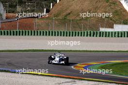 23.11.2006 Valencia, Spain, Marco Holzer (GER), Tests the BMW Sauber F1 Team, F1.06, as his prize for winning the 2005 Formula BMW Final - DELL Formula BMW World Final 2006, 23th - 26th November, Circuit de la Comunitat Valenciana Ricardo Tormo - For further information please register at www.formulabmwworldfinal-images.com - This image is free for editorial use only. Please use for Copyright/Credit: c BMW AG