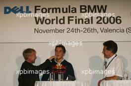 26.11.2006 Valencia, Spain, Sunday, Prize Giving Ceremony, Stefano Coletti (MCO), EuroInternational and Dr. Mario Theissen (GER), BMW Motorsport Director - DELL Formula BMW World Final 2006, 23th - 26th November, Circuit de la Comunitat Valenciana Ricardo Tormo - For further information please register at www.formulabmwworldfinal-images.com - This image is free for editorial use only. Please use for Copyright/Credit: c BMW AG